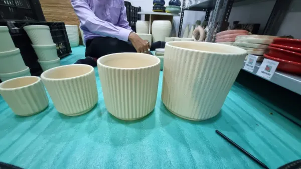 "Vertical Ribbed" Stoneware Planter Quad-Set
